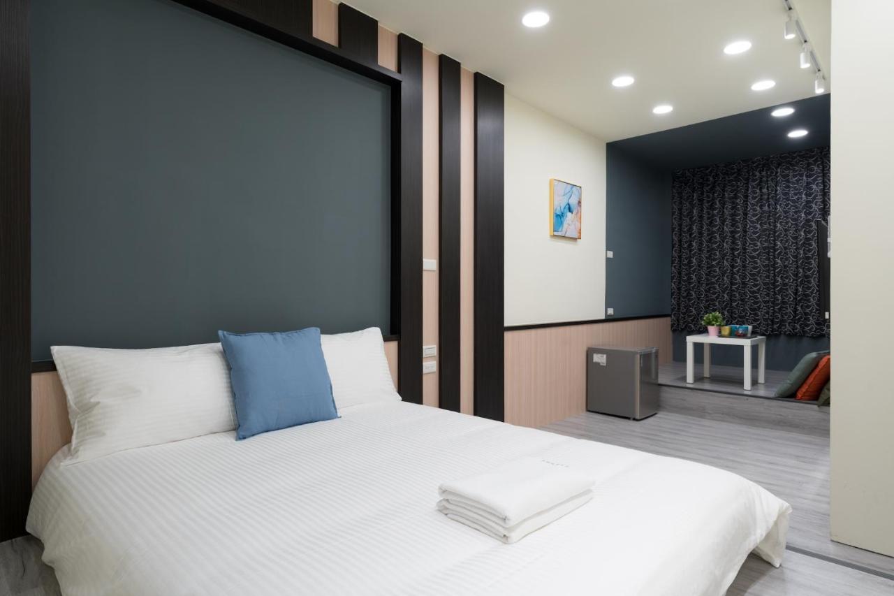 Reise Guesthouse 喜遊旅宿 ゲストハウス 旅マニア Tainan Esterno foto