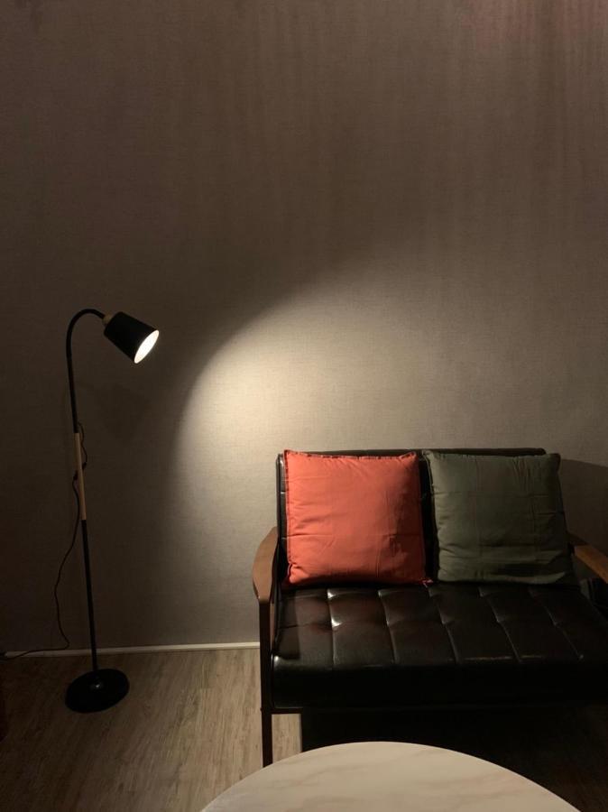Reise Guesthouse 喜遊旅宿 ゲストハウス 旅マニア Tainan Esterno foto