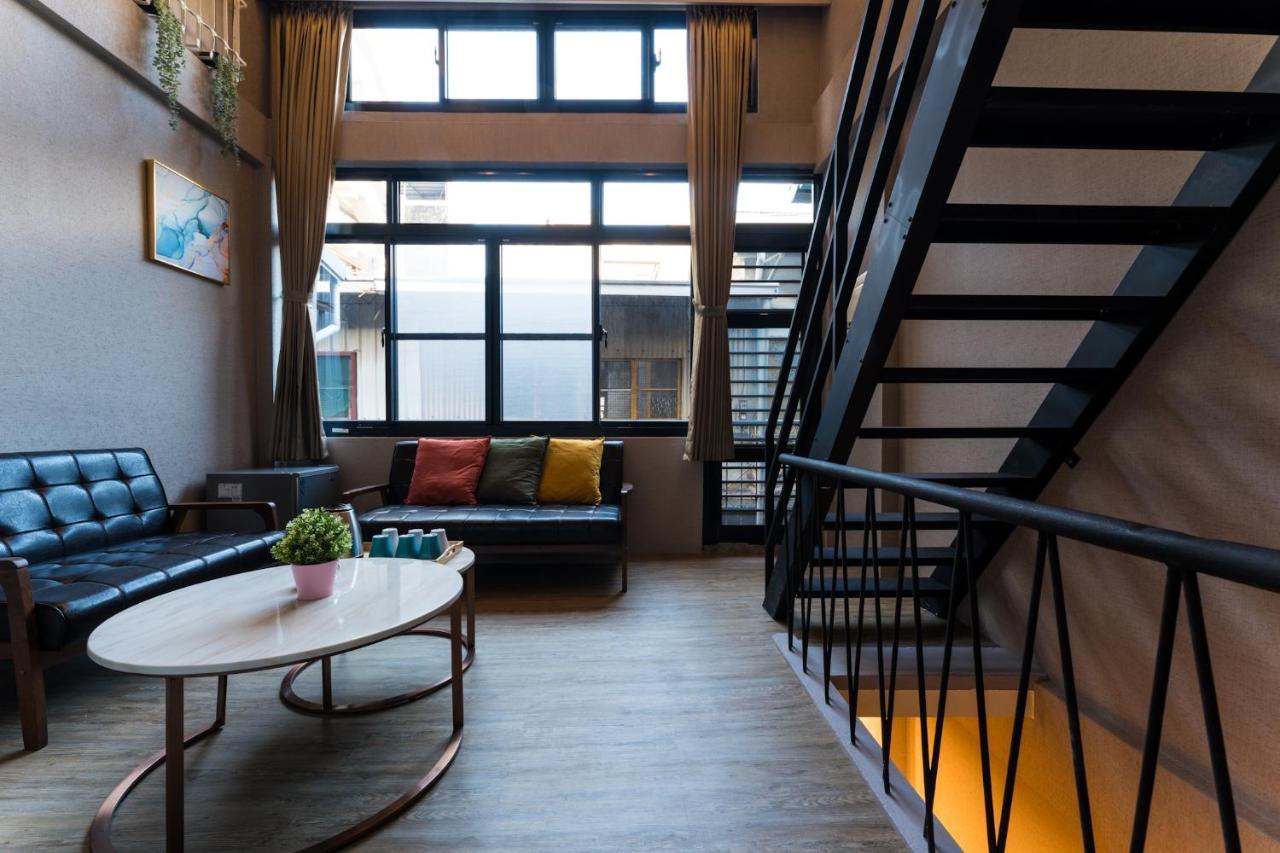 Reise Guesthouse 喜遊旅宿 ゲストハウス 旅マニア Tainan Esterno foto